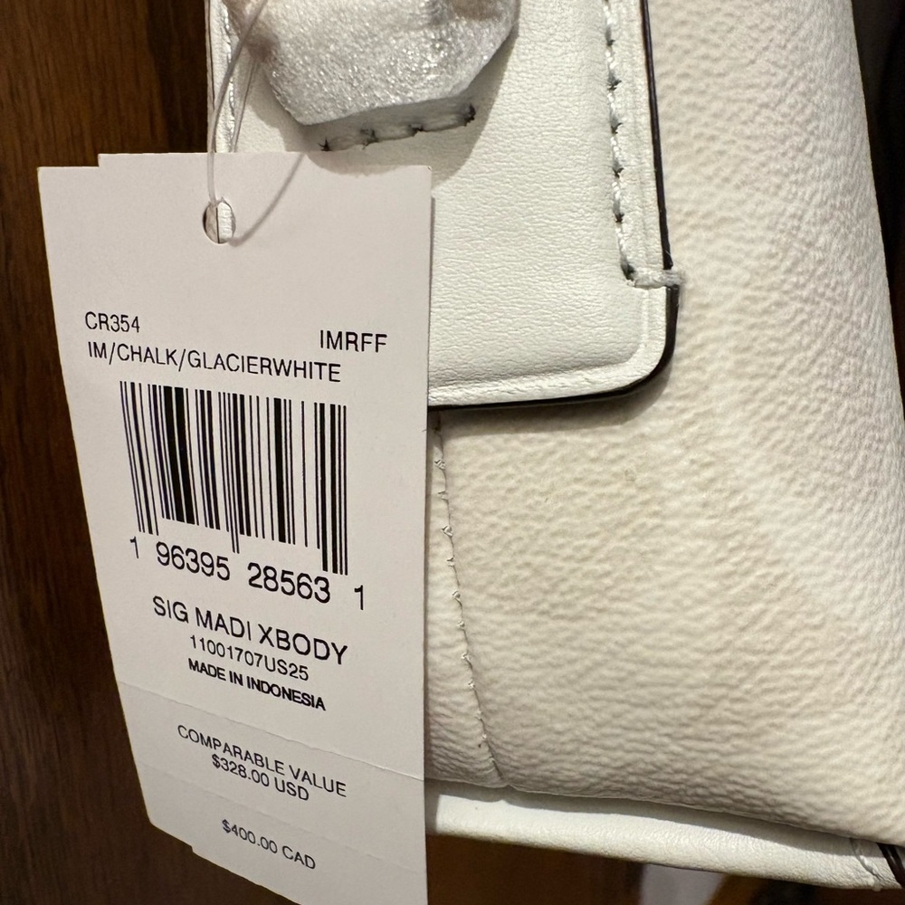 NWT Coach Cream Crossbody Bag with Gold-Tone Hardware - Picture 2 of 7